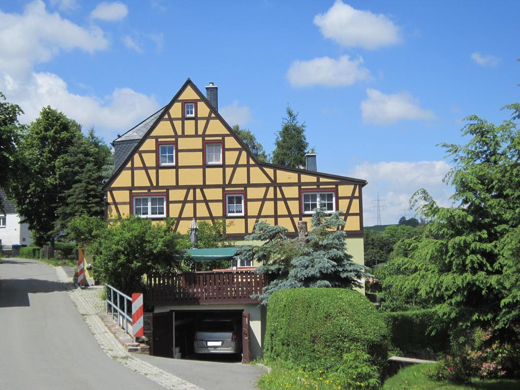 Apartamento Haus Am Bach Arnsfeld Exterior foto
